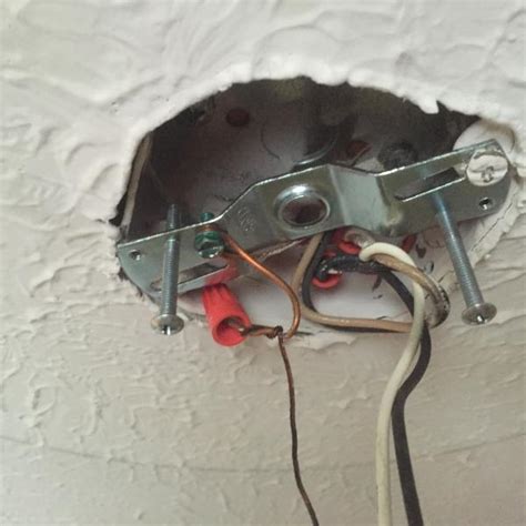 how to determine if junction box rated for ceiling fan|outlet box acceptable for fan support.